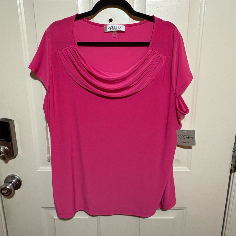 Kasper Women's Fuchsia Blouse
